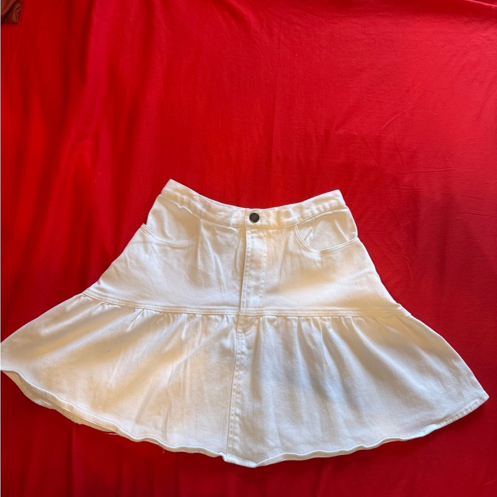 Cute White Flared Skirt